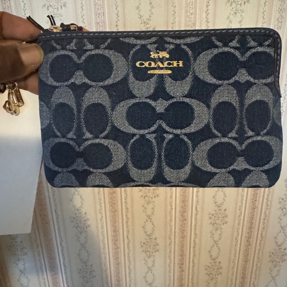 Coach Corner Zip Wristlet In Signature Denim